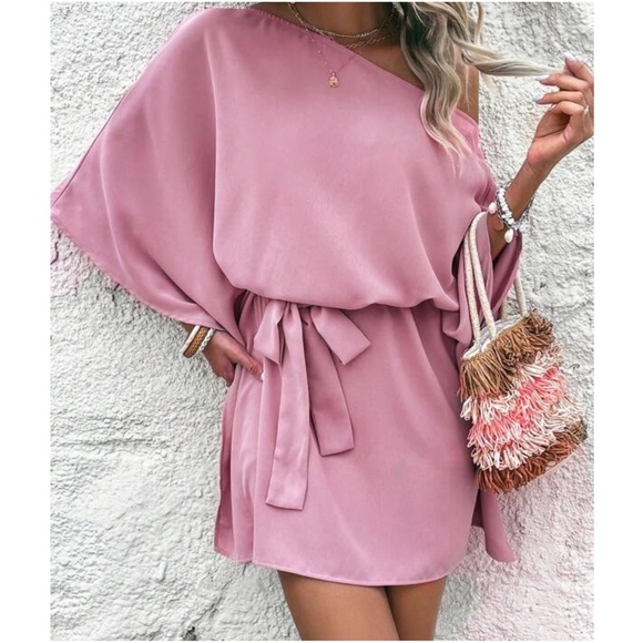 013 One Shoulder Kimono Sleeve Belted oversized Dress - Picture 5 of 5